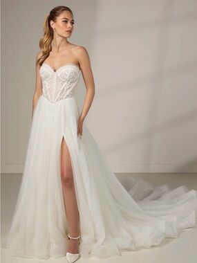 Martina Liana Luxe Gown